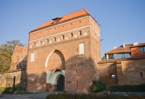 Brama klasztorna, Toruń